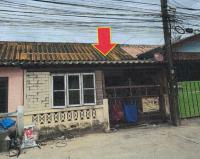 ทาวน์เฮ้าส์หลุดจำนอง ธ.ธนาคารอาคารสงเคราะห์ ชลบุรี บางละมุง หนองปรือ