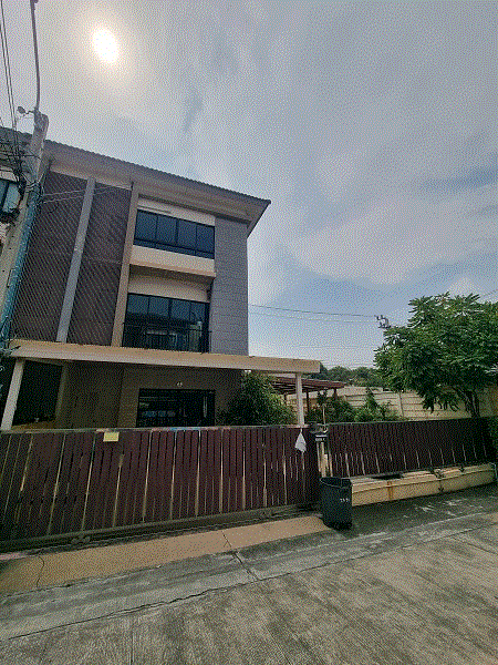 ทาวน์เฮ้าส์หลุดจำนอง ธ.ธนาคารกรุงเทพ กรุงเทพมหานคร ประเวศ ดอกไม้